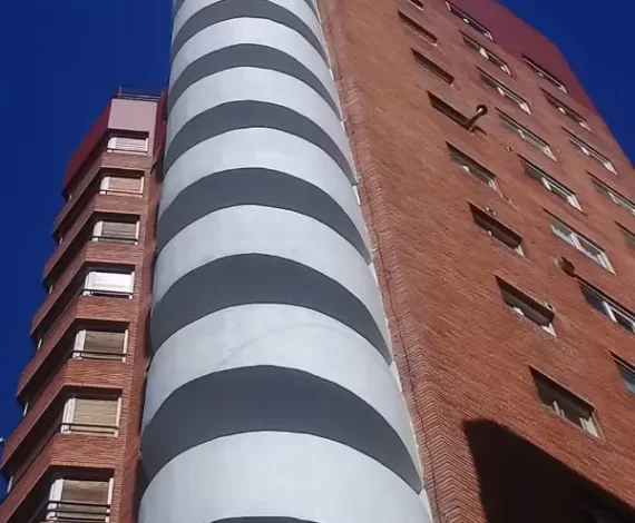 79927282-65cf-4ee0-89da-a866580d1212